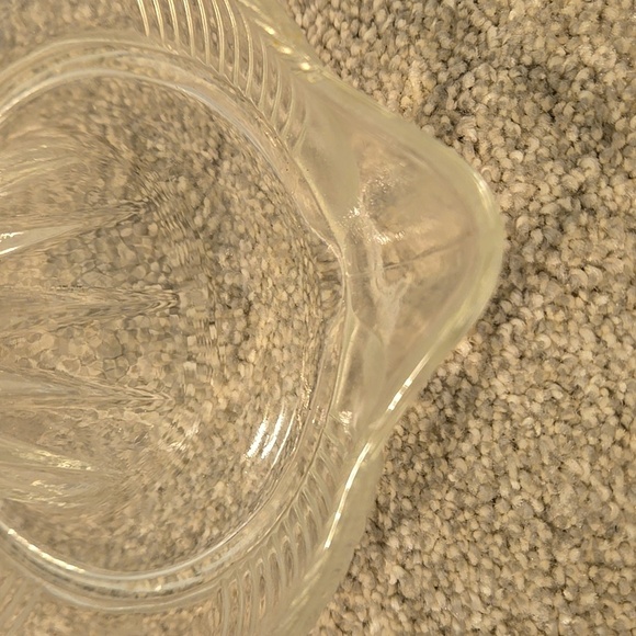 Vintage 1930’s Anchor Hocking Reamer/Citrus Juicer with Ribbed Handle and Spout - Picture 4 of 5